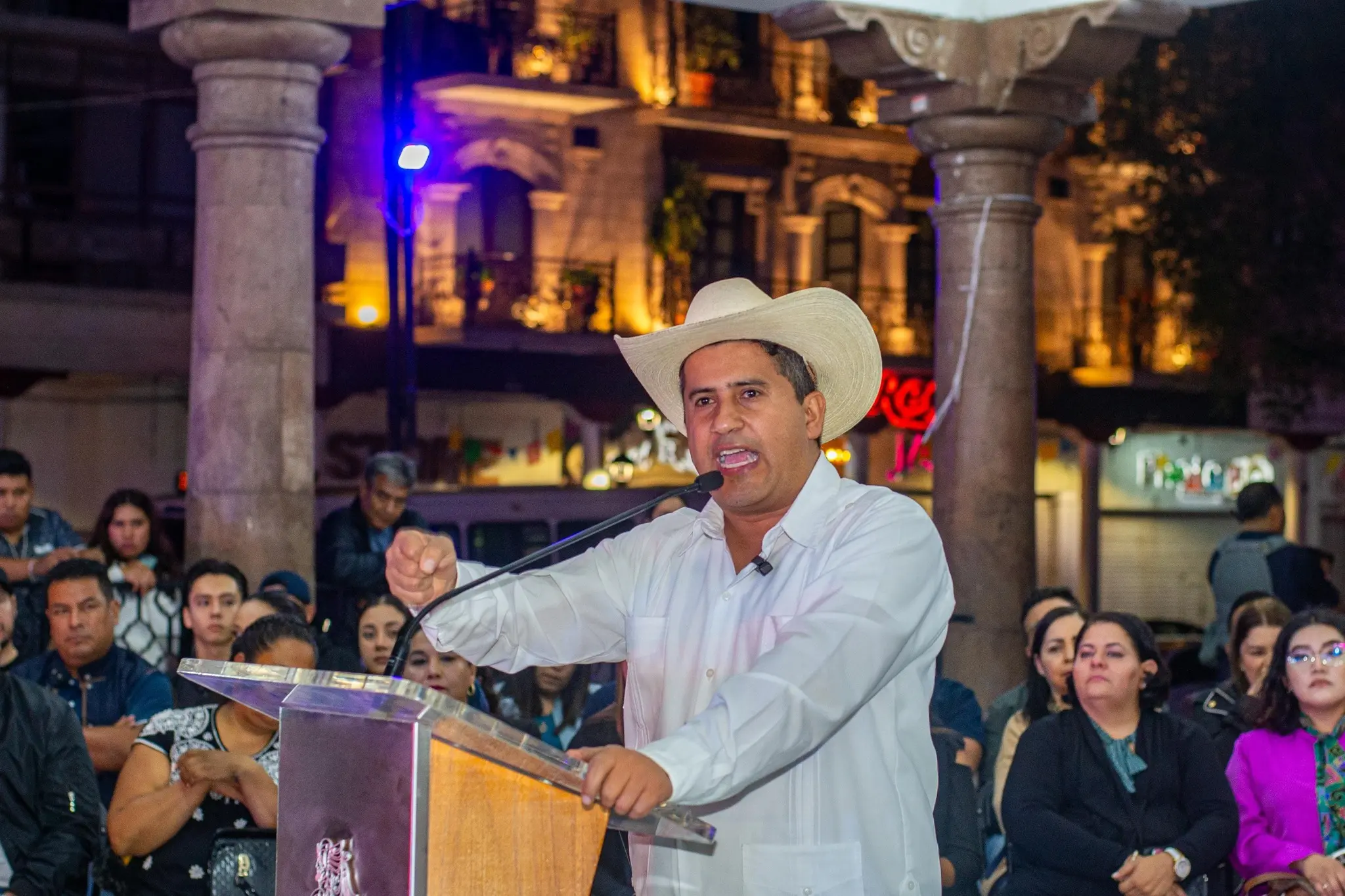 Carlos Manzo no pertenecía a ningún partido político. Especial.