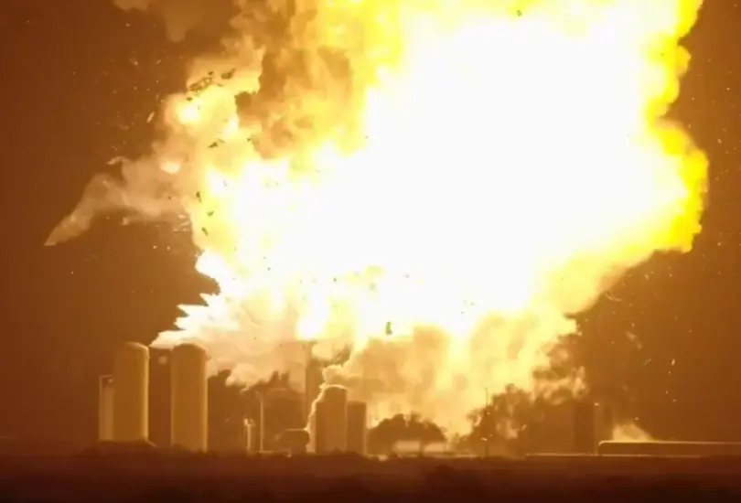 Así fue la brutal explosión del cohete Starship 36 de Space X en Texas Así fue la brutal explosión del cohete Starship 36 de Space X en Texas