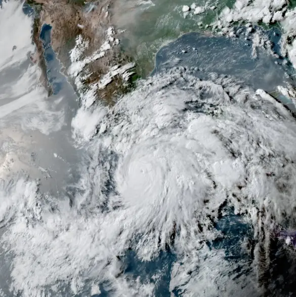 Huracán Erick 2025 EN VIVO: Últimas noticias, trayectoria y avisos del ciclón en el Pacífico mexicano