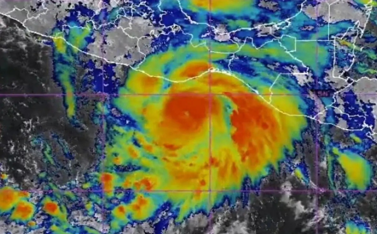  El huracán Erick tocará tierra con fuerza la madrugada del jueves. 