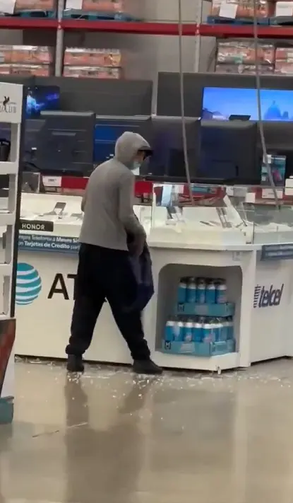 Hombres armados asaltan Sam´s Club de Chilpancingo Especial