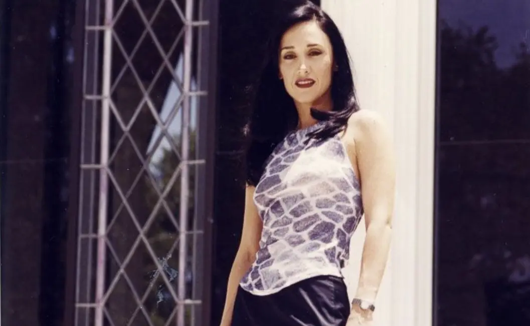 Fue reconocida tempranamente por su talento en medios y teatro con los premios 'La Revelación del Heraldo de México' y 'El Sol de México'.