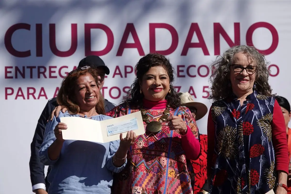 La jefa de Gobierno de la CDMX dio detalles sobre el apoyo a las personas de 57 a 59 años. Cuartoscuro.
