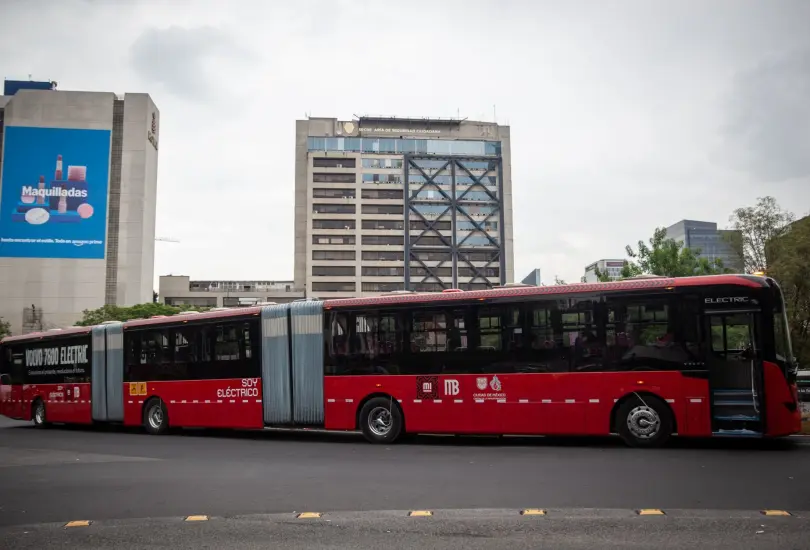 El Metrobús estrena nuevas unidades. El Metrobús estrena nuevas unidades.