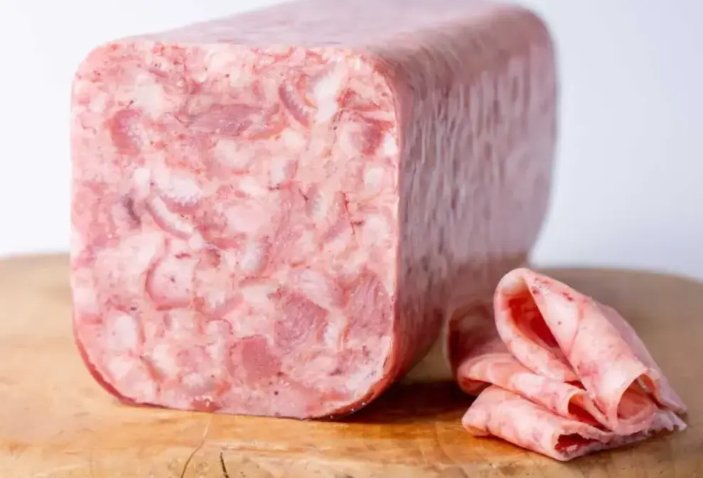 Profeco no sugiere eliminar por completo el queso de puerco de la dieta, pero sí hace un llamado a consumirlo con responsabilidad. Especial.