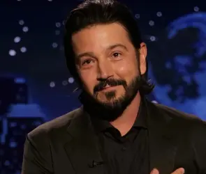 Así ha sido la transformación física de Diego Luna