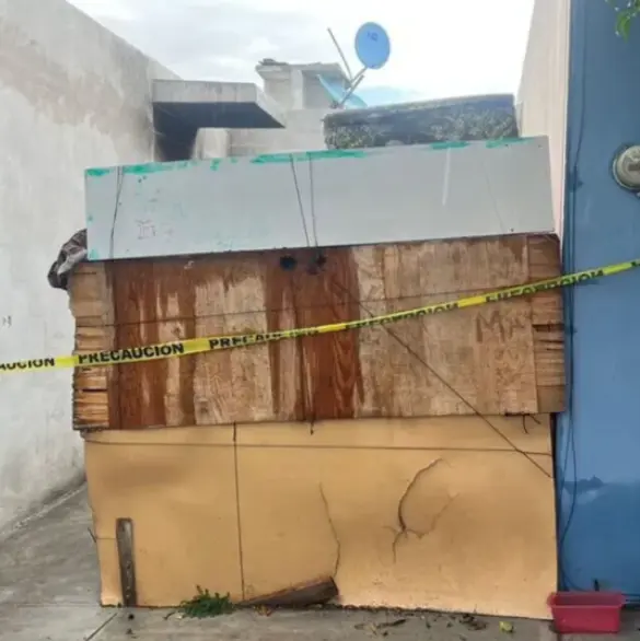Tras riña vecinal, rocían a joven con gasolina y le prenden fuego dentro de su casa