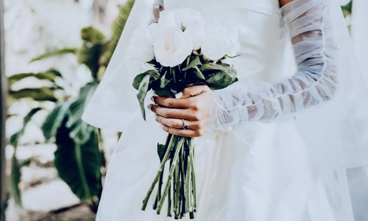  Novia muere en plena boda tras ataque de comando armado: esto se sabe 