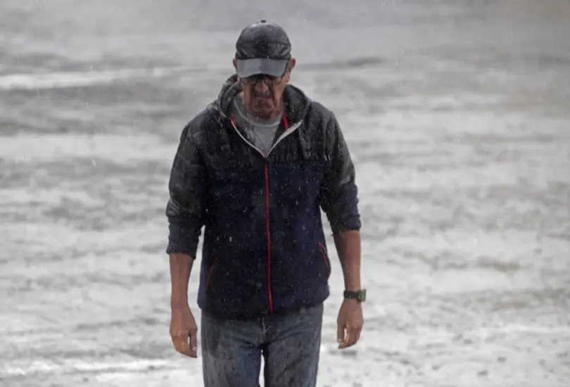 Se esperan lluvias muy fuertes hoy. Se esperan lluvias muy fuertes hoy.