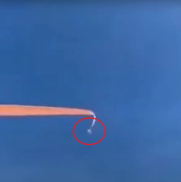 Niña de 3 años se enreda en papalote gigante y sale volando por los aires