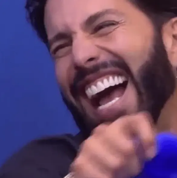 Poncho de Nigris humilla a fan que amablemente le pidió un saludo para su esposa