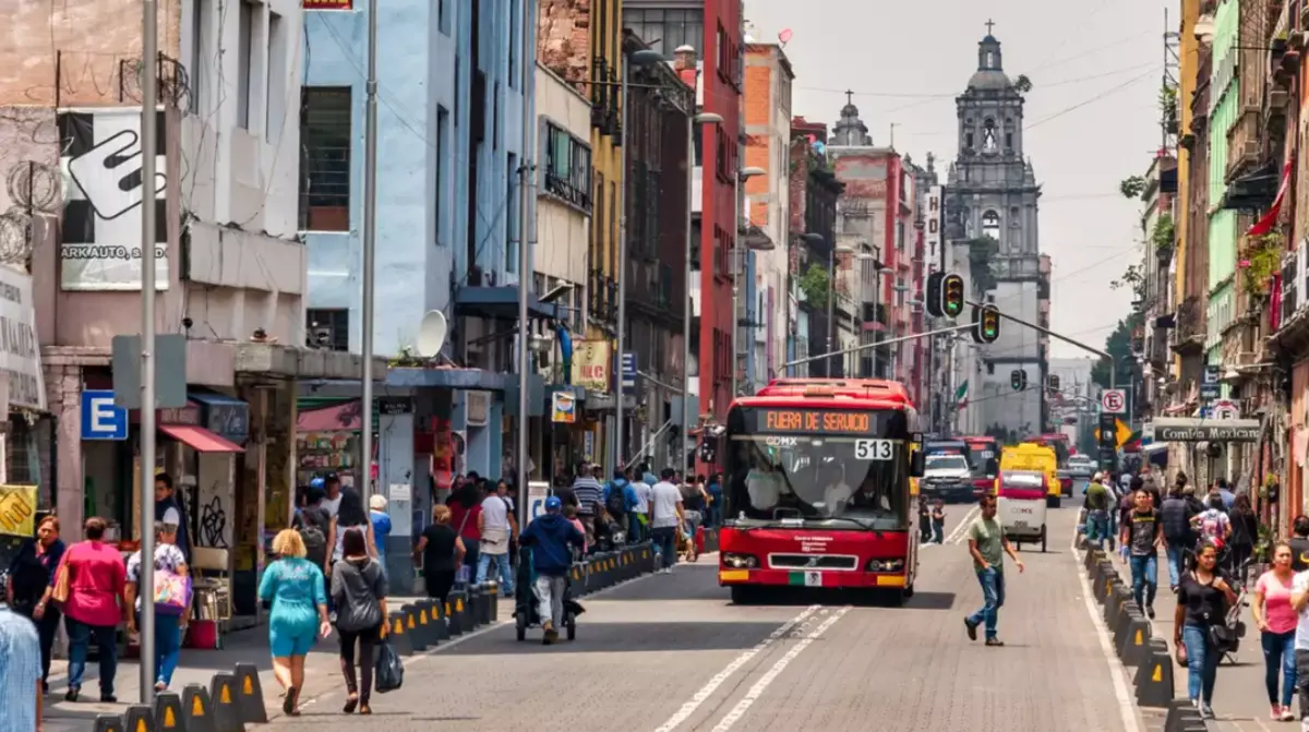  La CDMX se hunde debido a la sobreexplotación de agua y la fragilidad del suelo. 