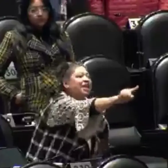 ¡Actualícense, ignorantes!": Diputada de Morena pide al PRI usar la IA para leer más rápido las iniciativas