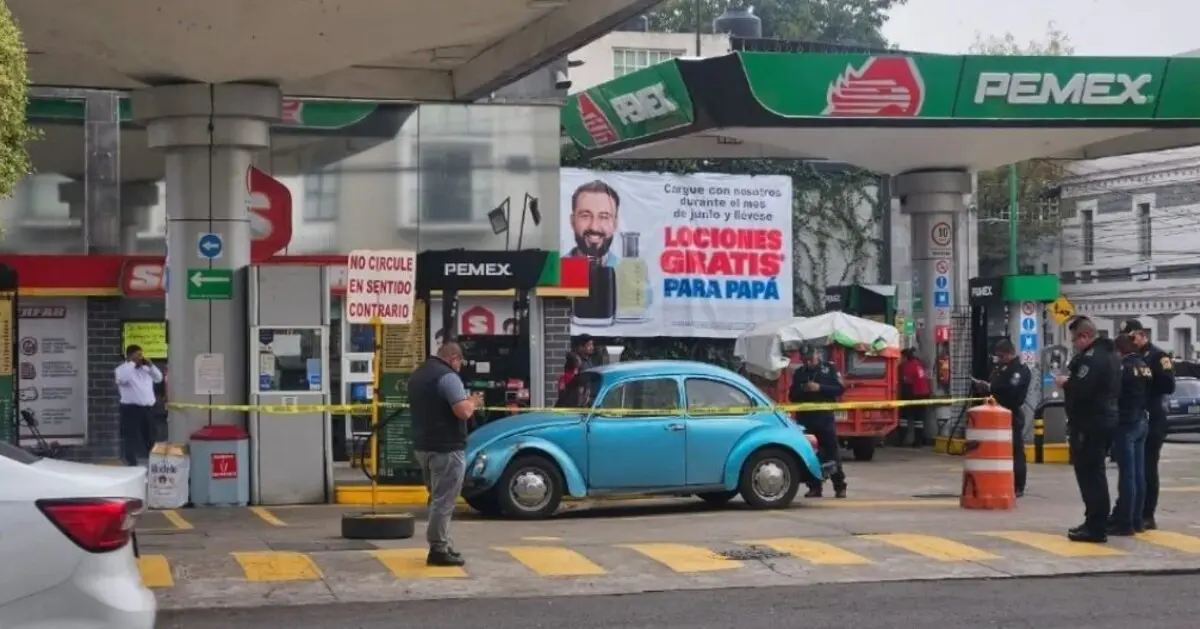  Un policía perdió la vida en el ataque. 