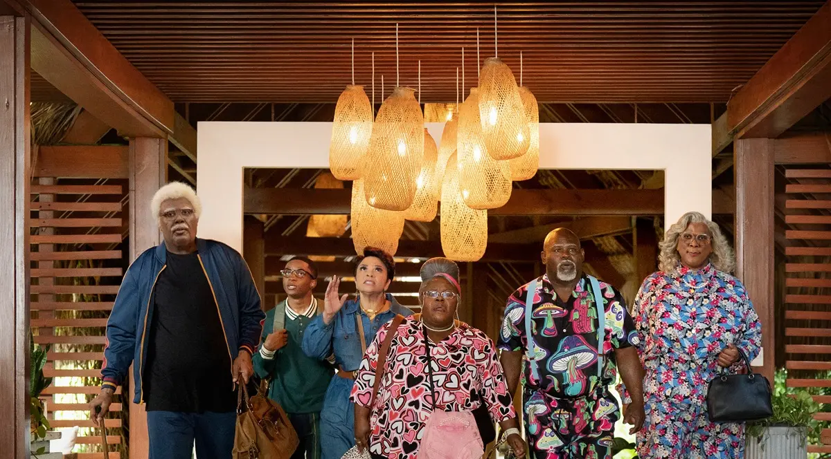 Una boda en las Bahamas con Madea (11 de julio). Madea alista sus mejores vestidos florales y muchísimo caos cuando la familia Simmons visita las Bahamas para la boda de su sobrina nieta.