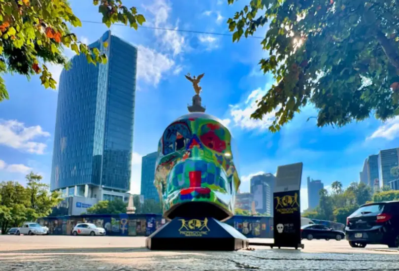 Este recorrido gratuito no solo ofrece arte visual, sino una experiencia inmersiva. Este recorrido gratuito no solo ofrece arte visual, sino una experiencia inmersiva.