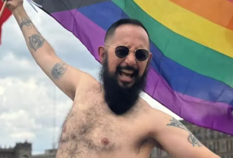 Durante la Marcha del Orgullo LGBT+ 2025, diversas familias, colectivos y grupos de amigos caminaron hasta el Zócalo capitalino. Durante la Marcha del Orgullo LGBT+ 2025, diversas familias, colectivos y grupos de amigos caminaron hasta el Zócalo capitalino.