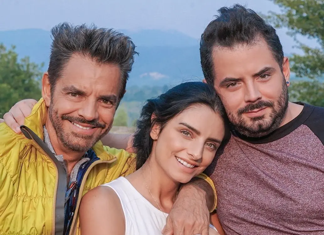 En total tiene cuatro hijos con diferentes mujeres y sus tres hijos mayores: Aislinn, Vadhir y José Eduardo, se llevan pocos años de diferencia.<br>