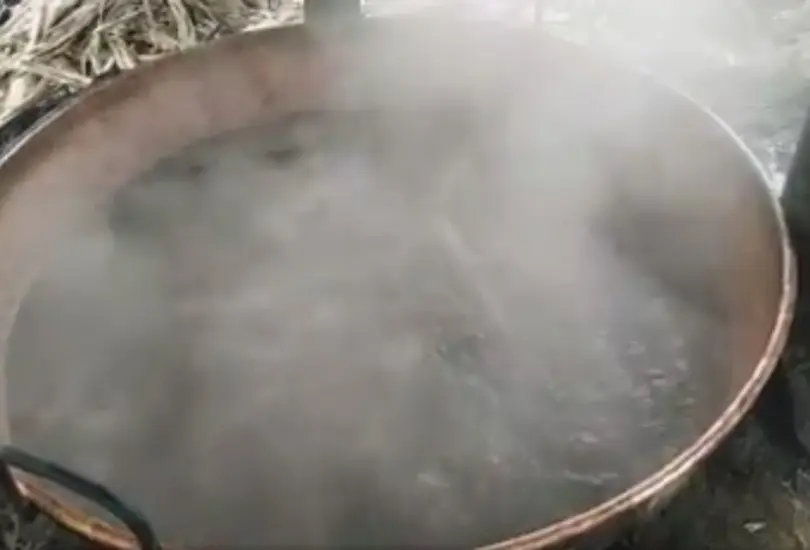El padre de la menor, preparaba garbanzos en una olla como parte de los alimentos que vende