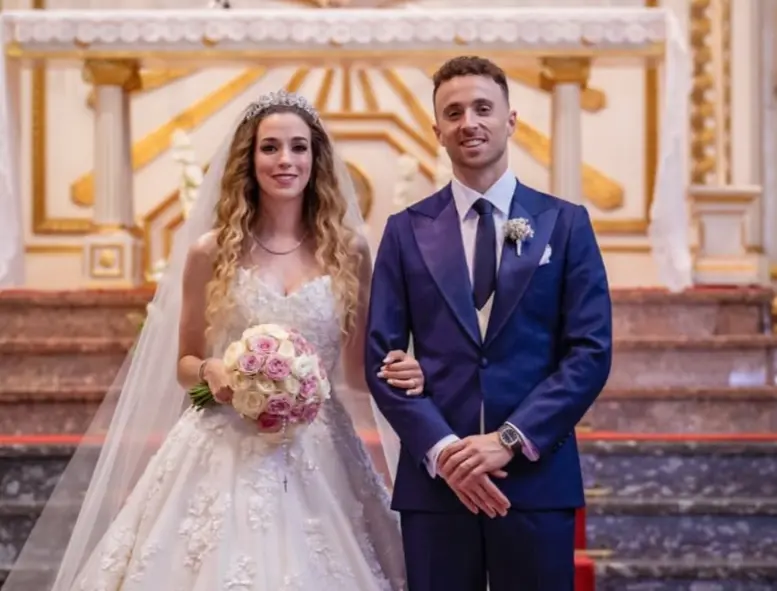 Diogo y su esposa acaban de casarse. Especial