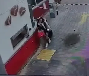 Pareja roba televisión de motel en SLP; aseguran que hombre sería miembro activo del PRI