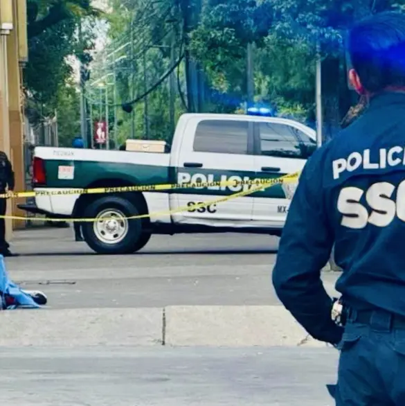 Mujer es asesinada a tiros frente a restaurante en Torres de Lindavista