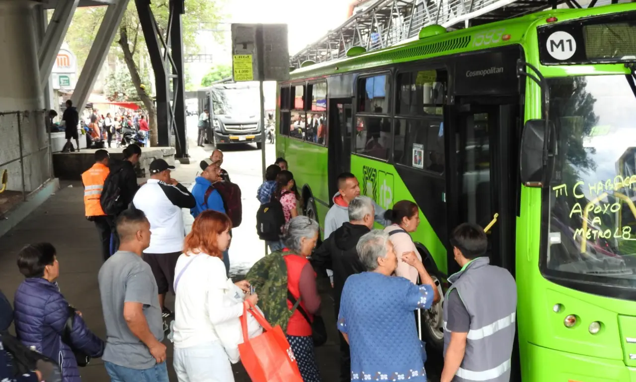  ¿En qué gastan su salario los mexicanos? 