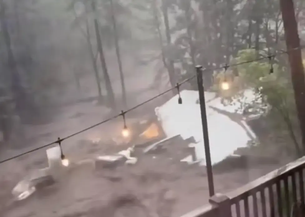 El episodio fue parte de una serie de fuertes lluvias que azotaron la zona. Captura de pantalla.