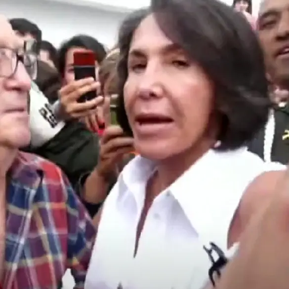 Resurge video donde Florinda Meza golpea a Chespirito en una entrevista