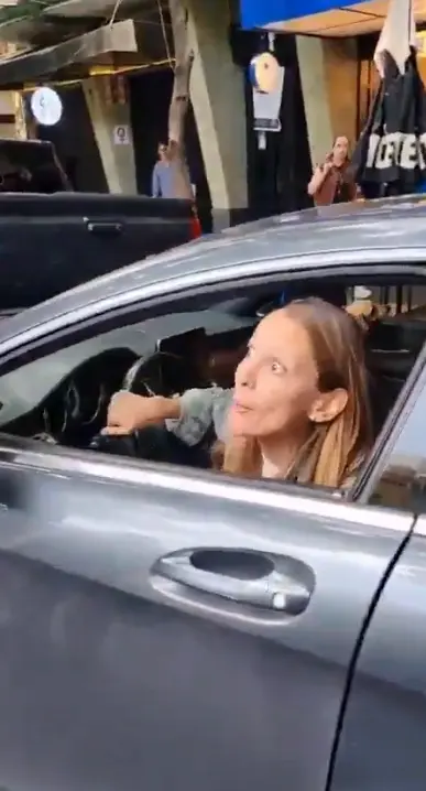 El policía ofendido puso una denuncia ante la Fiscalía. Captura de pantalla.