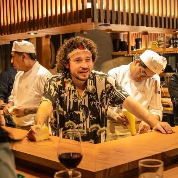 Revelan los sueldos que Luisito Comunica le pagaría a sus empleados