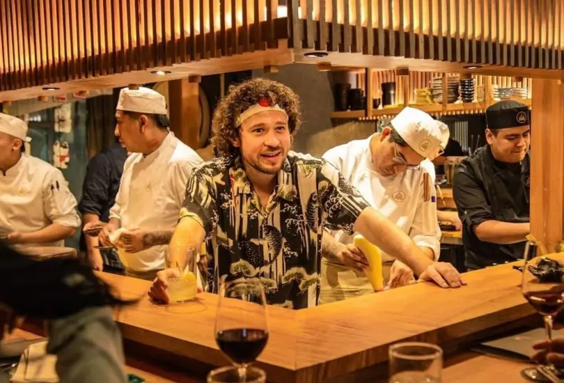 Los suelos que Luisito Comunica pagaría a sus empleados. Los suelos que Luisito Comunica pagaría a sus empleados.