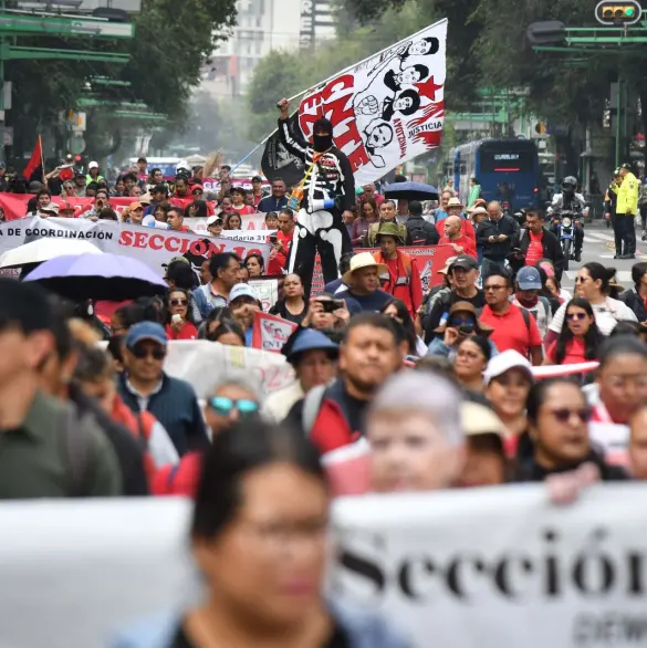 Docentes de la CNTE reactivan protestas en CDMX; no descartan regresar al Zócalo