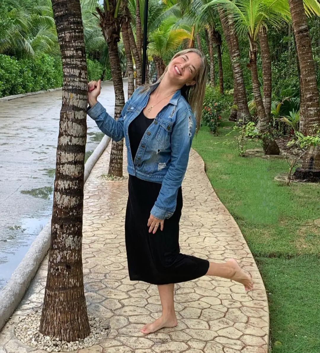 Suele compartir fotos con su familia y sus paseos en la playa.<br>