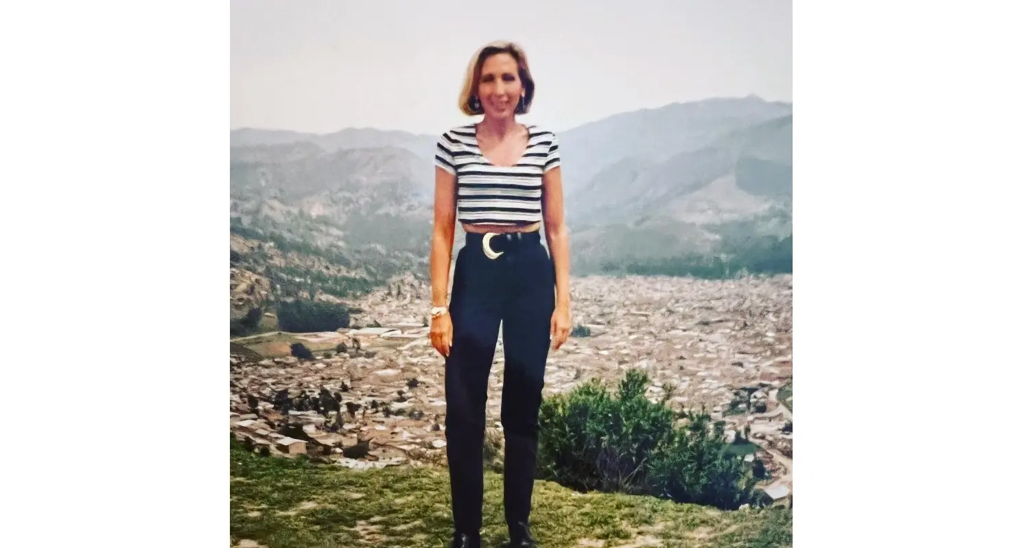 Fue en 1998 que la conductora fue contratada por América Televisión para el programa 'Laura en América', con el que alcanzó la fama.<br>