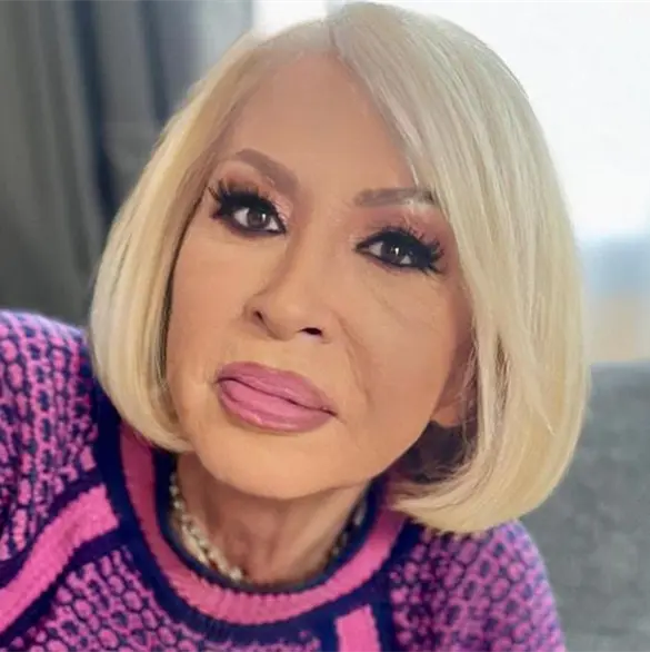 Chofer de Laura Bozzo aclara si est&aacute; intubada y por qu&eacute; la llev&oacute; a un hospital p&uacute;blico
