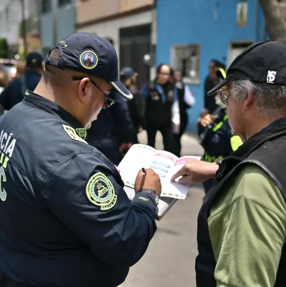 La Policía Cerca de Ti: patrullas nuevas, contacto directo y visitas casa por casa