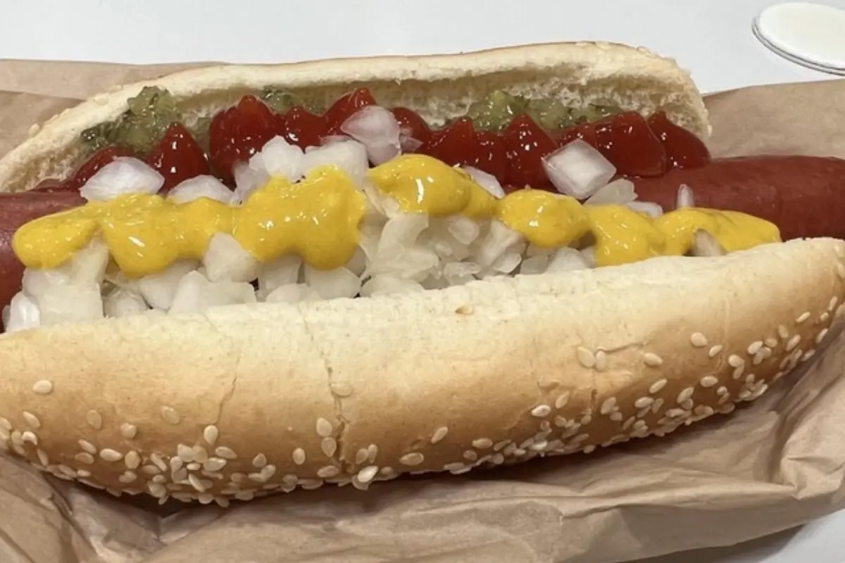 Muere mujer atragantada por hotdog Especial