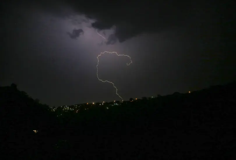Se esperan tormentas eléctricas para hoy. Se esperan tormentas eléctricas para hoy.
