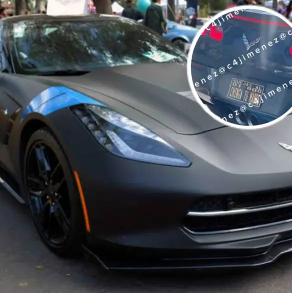 Captan Corvette con placas ofensivas en Iztapalapa: "Una mentada de madre"