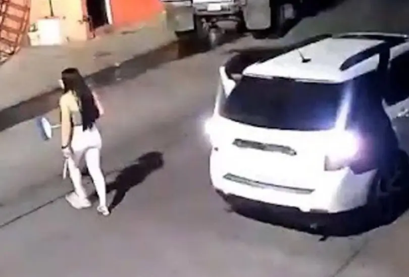 La hija de Carla Bañuelos presenció cómo asesinaron a su madre con un fusil en Jalisco La hija de Carla Bañuelos presenció cómo asesinaron a su madre con un fusil en Jalisco