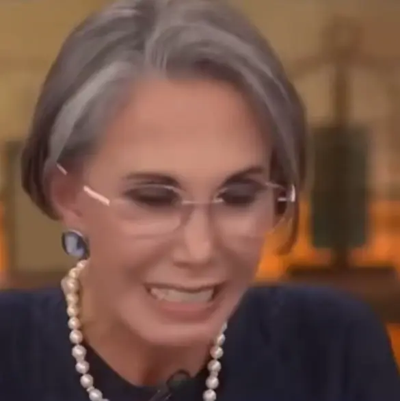 "Oh Dios, perdonen": Florinda Meza rompe en llanto en pleno programa en vivo 