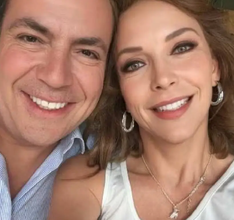 Laura Flores y Lalo Salazar Instagram