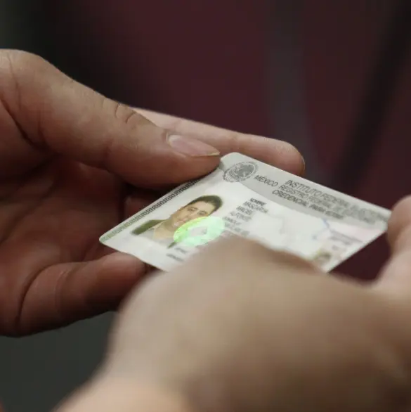 ¿Adiós credencial de plástico? INE prepara nueva identificación digital 