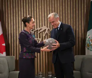 Compartimos algunas experiencias: Sheinbaum revela de qué habló con primer ministro de Canadá