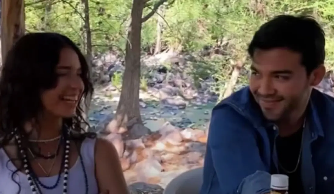 René Alberto Lau Ibarra, conocido como Gussy Lau, es un compositor de Sinaloa que trabajaba muy de cerca con la familia Aguilar.<br>