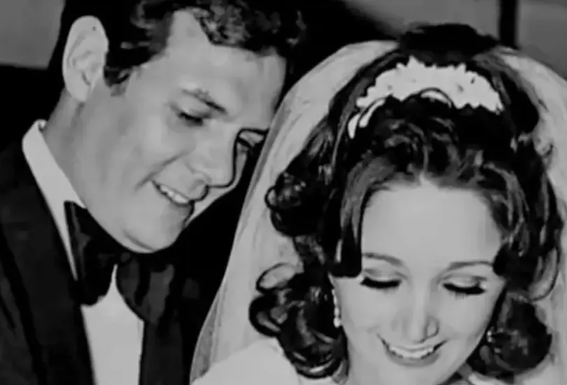 La historia de amor entre María Antonieta y Gabriel Fernández comenzó en el mundo del doblaje.