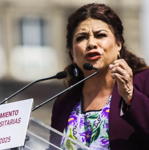Clara Brugada condena destrozos al MUAC en protesta contra la gentrificación
