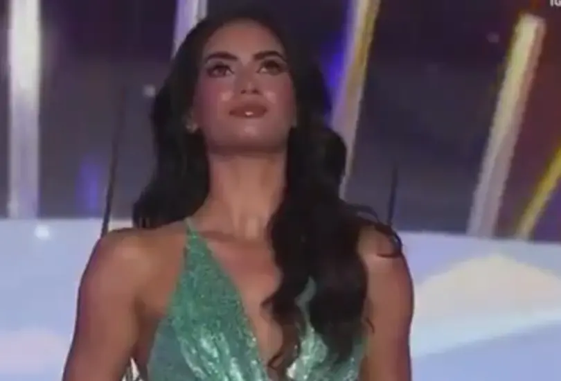 Laura Pérez sufre grave caída en vivo durante Miss Universe Latina