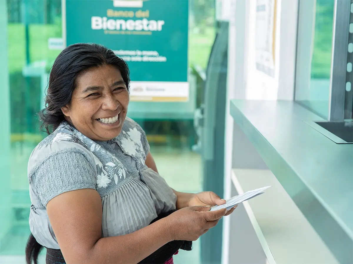 El paso se realiza a través del Banco del Bienestar. Especial.